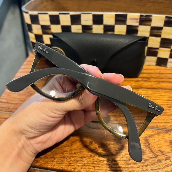 Ray-Ban Original Wayfarer Classic (New) - Picture 2 of 3